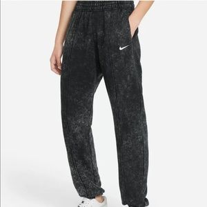 Nike Women's Sportswear Essential Collection Fleece Jogger Black DD5630-010 f